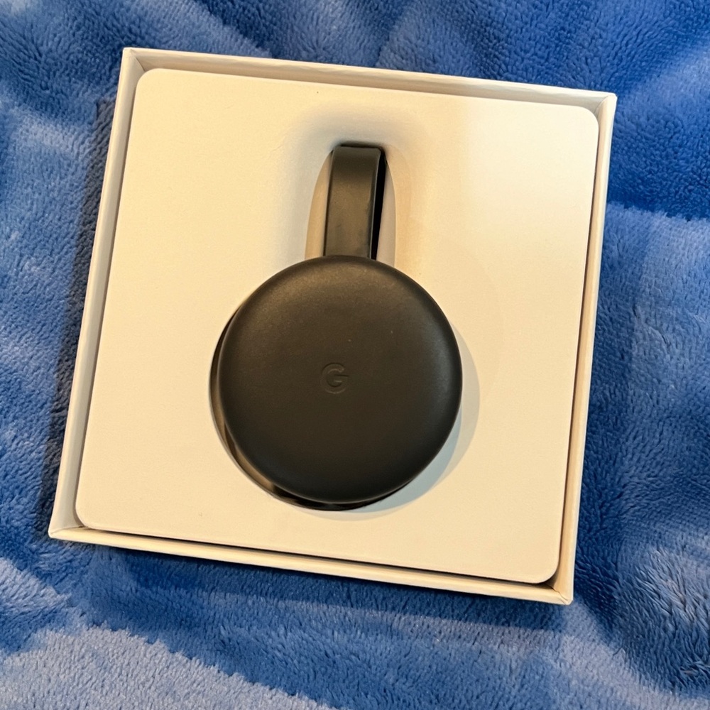 Google Chromecast Streaming Device 3rd Generation - Picture 8 of 8